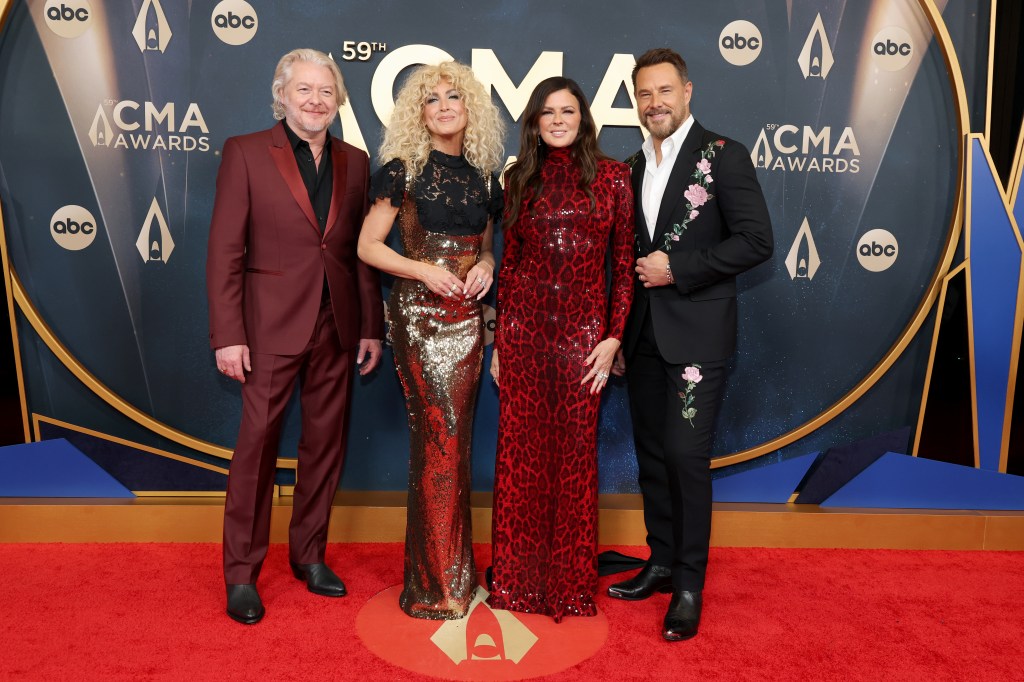 Phillip Sweet, Kimberly Schlapman, Karen Fairchild and Jimi Westbrook of Little Big Town, Country Music Association Awards, CMA Awards