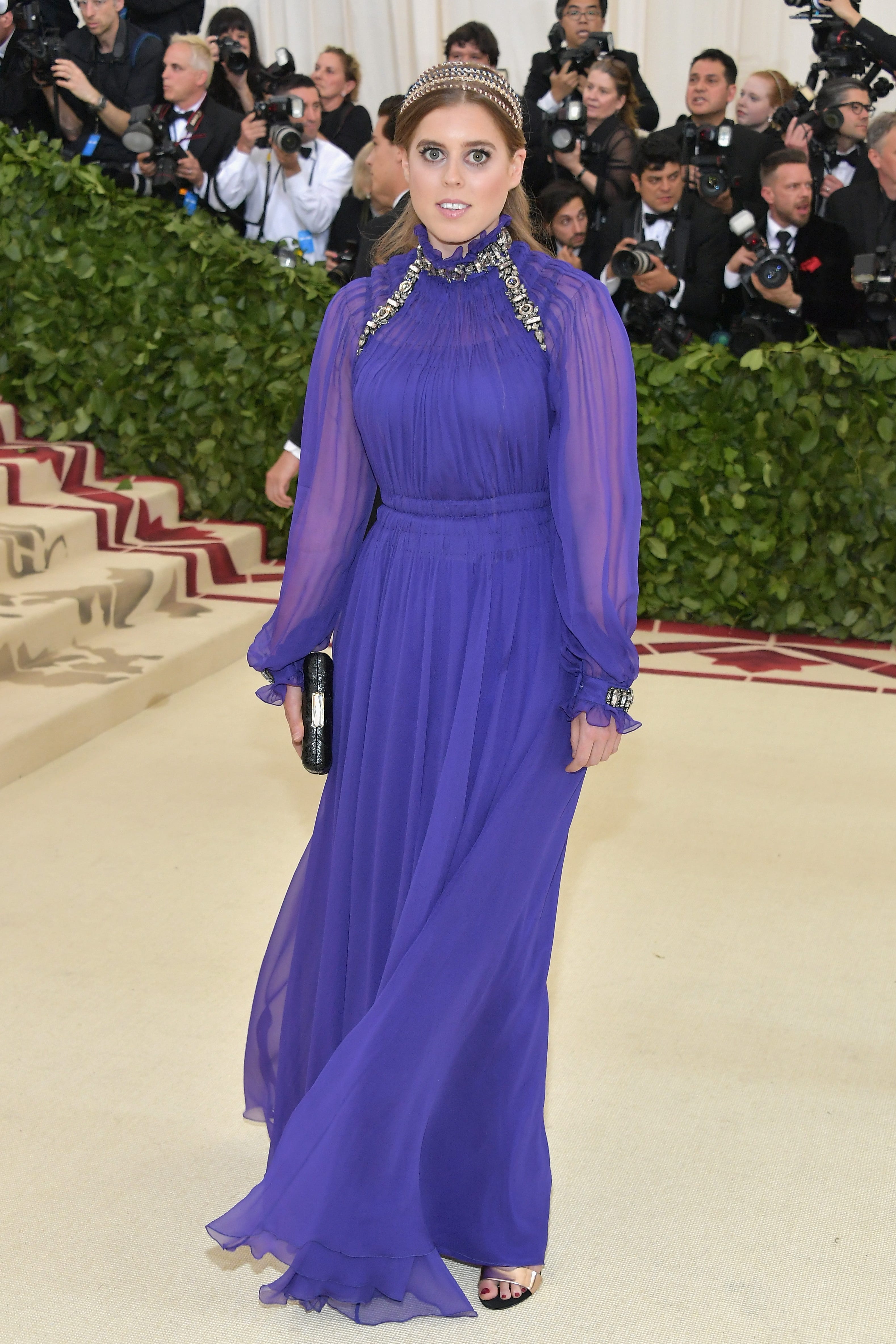 heavenly bodies fashion the catholic imagination costume institute gala arrivals