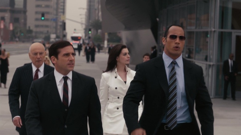 Dwayne Johnson as Agent 23 walks alongside Steve Carell as Maxwell Smart in Get Smart