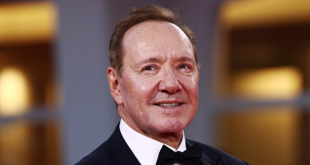 Kevin Spacey Says He’s Homeless Seven Years After Sexual Assault Scandal | Kevin Spacey, Newsies | Celebrity News and Gossip | Entertainment, Photos and Videos Kevin Spacey Says He’s Homeless Seven Years After Sexual Assault Scandal | Kevin Spacey, Newsies | Celebrity News and Gossip | Entertainment, Photos and Videos