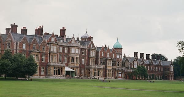 Andrew, booted from the Royal Lodge, won’t be slumming it at Sandringham Andrew, booted from the Royal Lodge, won’t be slumming it at Sandringham