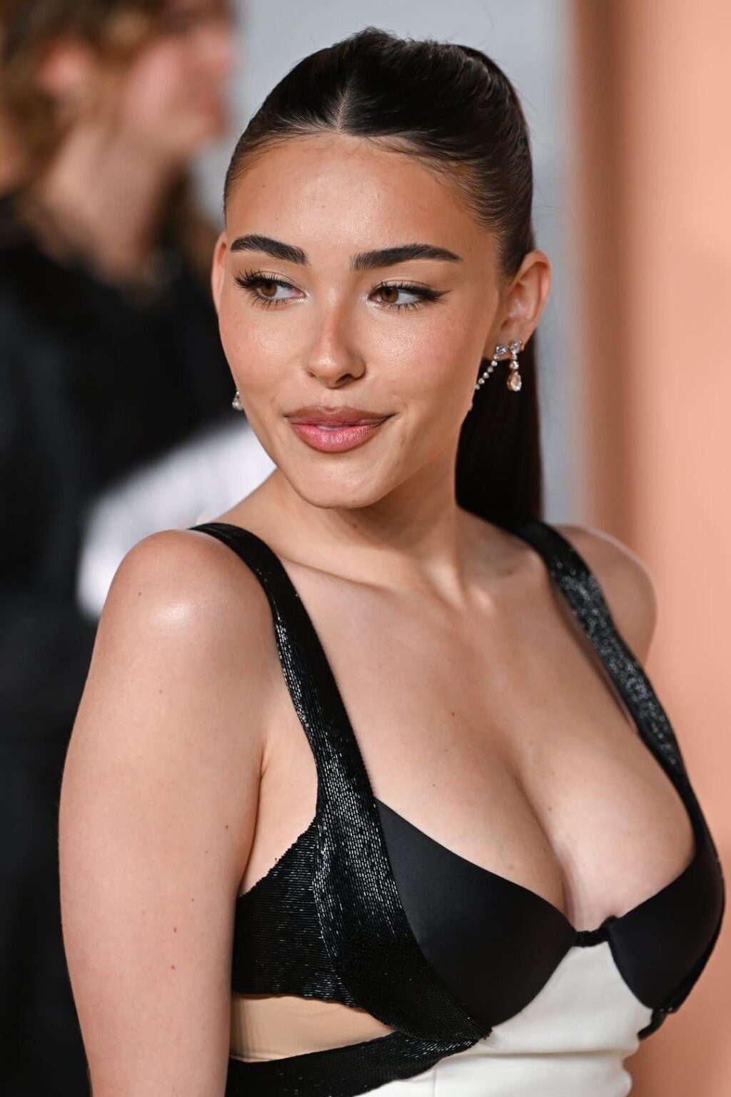 Madison Beer | 2025 Vanity Fair Oscar Party 2nd March 2025