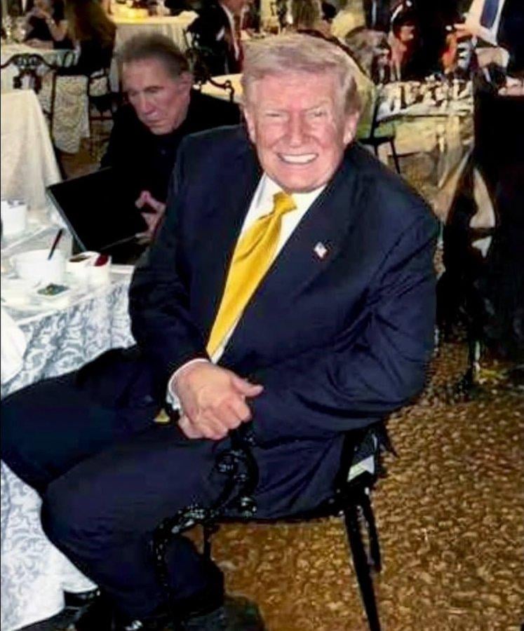 Trump dining with billionaire Steve Wynn at Mar-a-Lago. Wynn was accused of pressuring workers to perform sex acts.