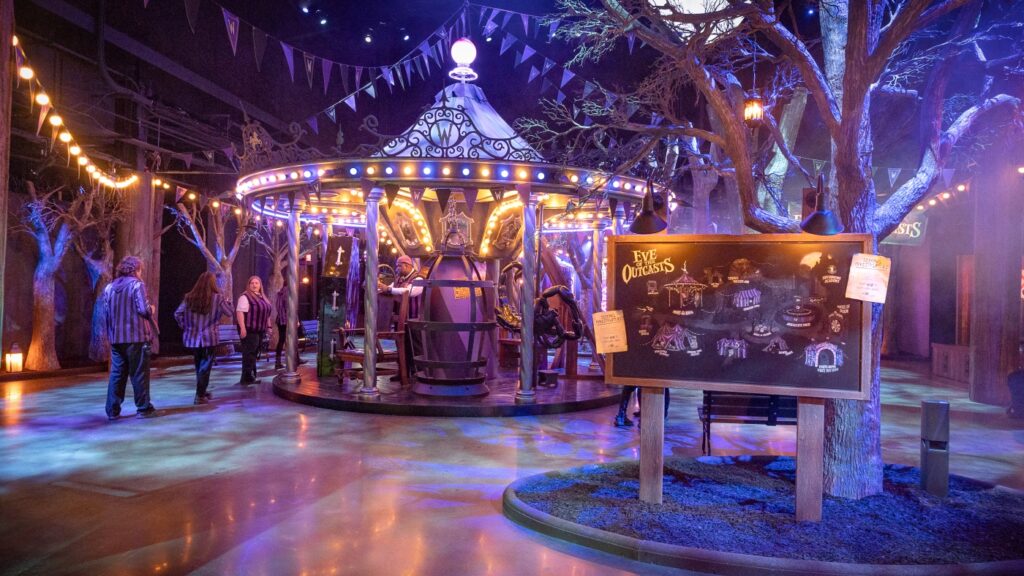 How Netflix is betting on virtual reality, mini-golf and selfies : NPR