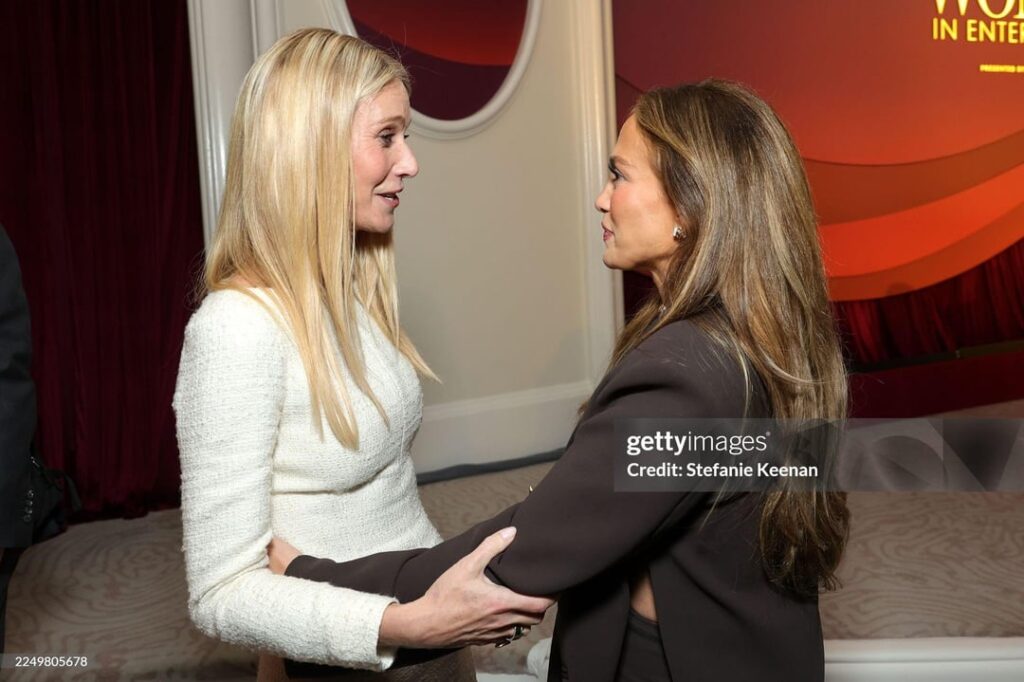 J.Lo with Gwyneth Paltrow at Women in Entertainment Awards