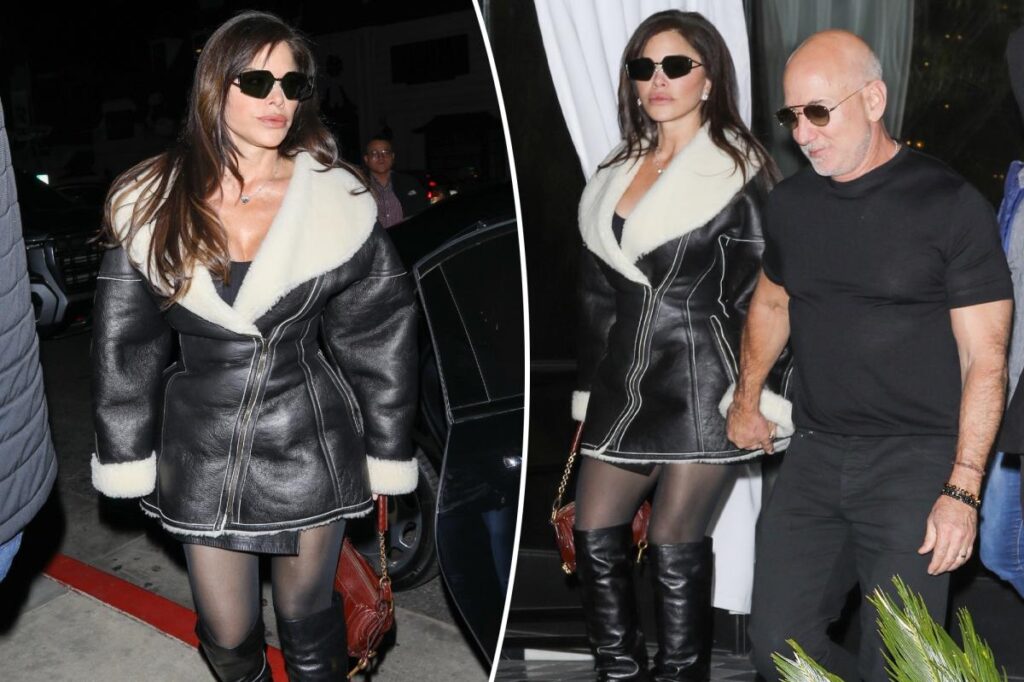Lauren Sánchez sports $10K leather coat during date night with Jeff Bezos Lauren Sánchez sports $10K leather coat during date night with Jeff Bezos