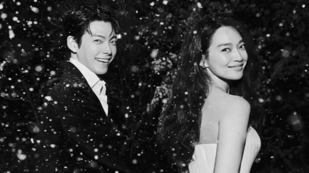 Kim Woo Bin and Shin Min Ah star in first couple photo ahead of wedding: ‘Grateful for warm blessings’ Kim Woo Bin and Shin Min Ah: courtesy of AM Entertainment