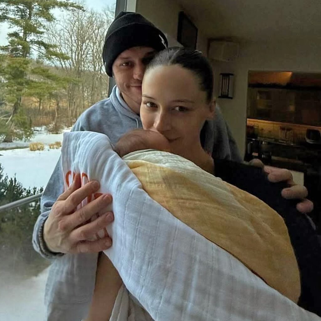 Elsie Hewitt Wisdom Teeth Removed After Birth