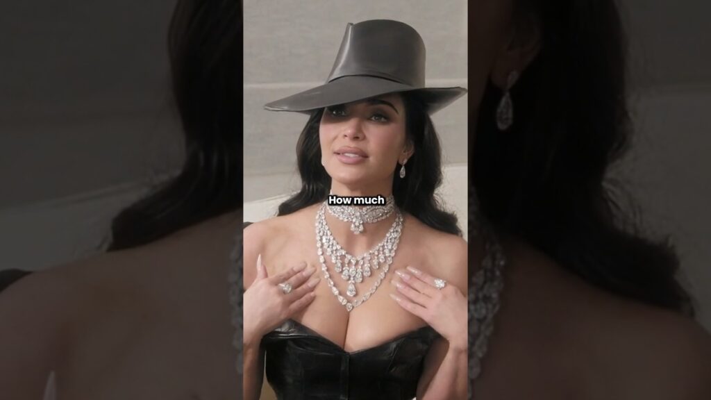 Kim Kardashian's necklace Worth😱#metgala #kimkardashian #kendalljenner #kyliejenner #shorts #kylie