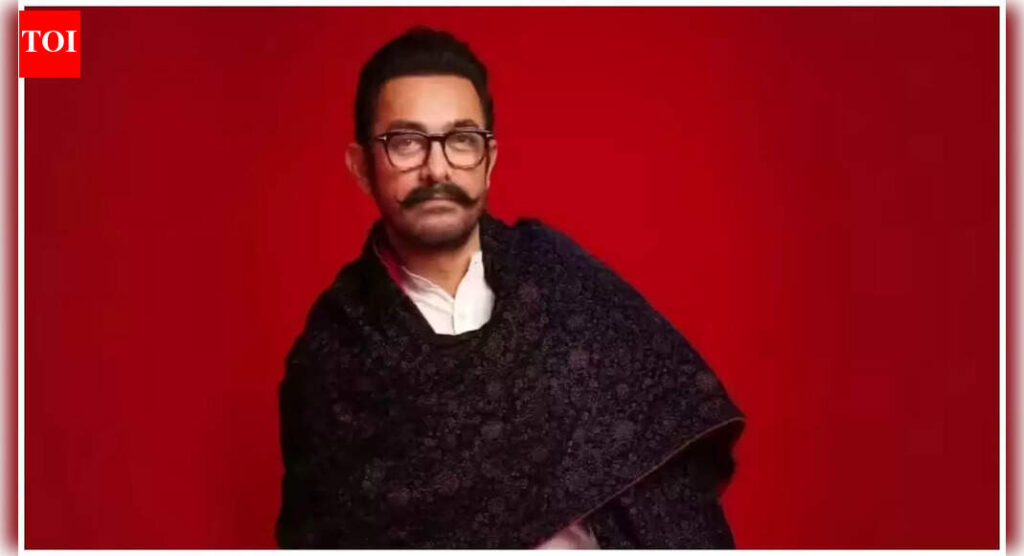 ‘Are you Aamir Khan?’ Mr. Perfectionist nods with a smile as a woman tries to confirm his identity | ‘Are you Aamir Khan?’ Mr. Perfectionist nods with a smile as a woman tries to confirm his identity |