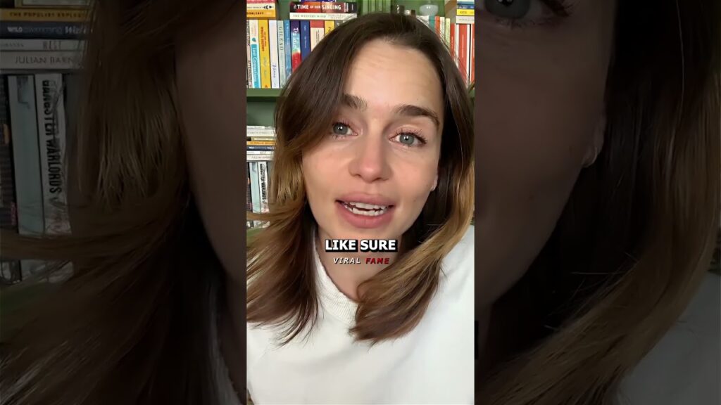 Fans Don’t Recognize Emilia Clarke in Public?!😂 Fans Don’t Recognize Emilia Clarke in Public?!😂