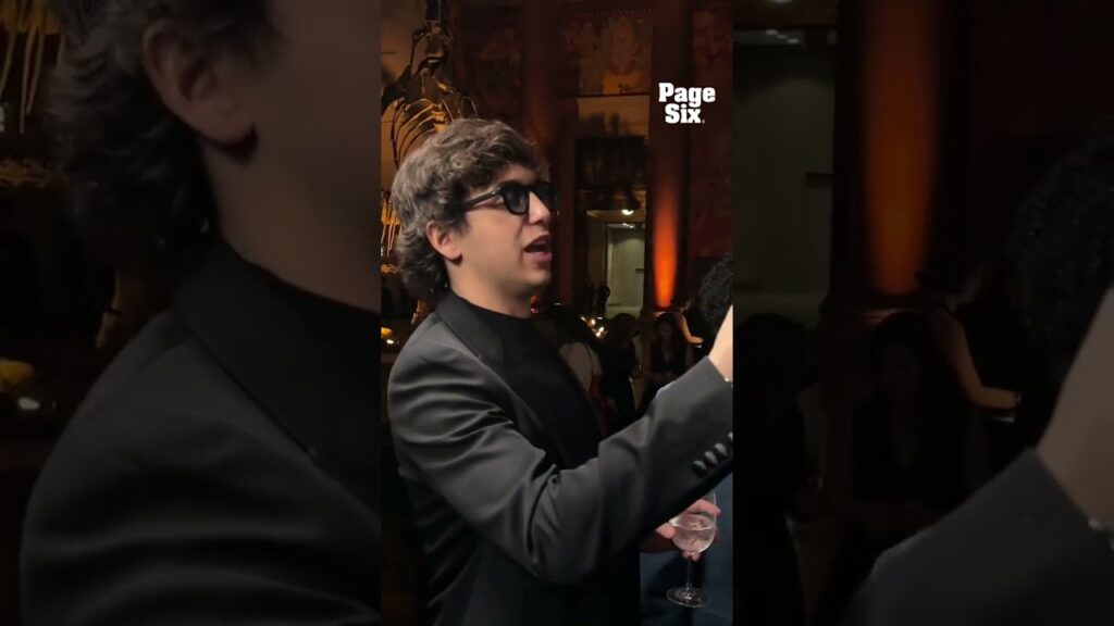 Marcello Hernández was Colin Jost's biggest fan on the The Museum Gala carpet in NYC #shorts