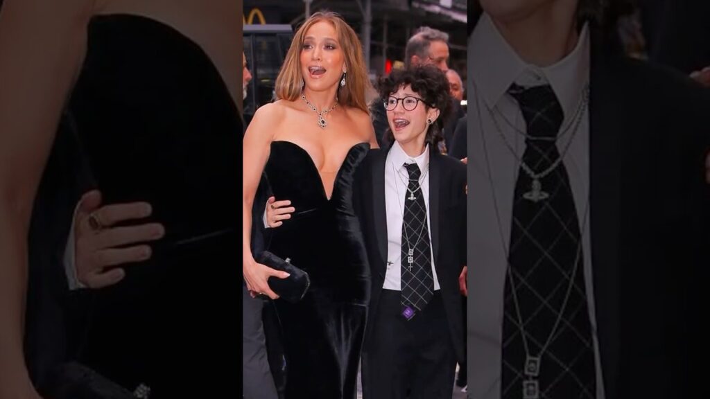 Jennifer Lopez’s Daughter Just HUMILIATED Her On Camera 😳
