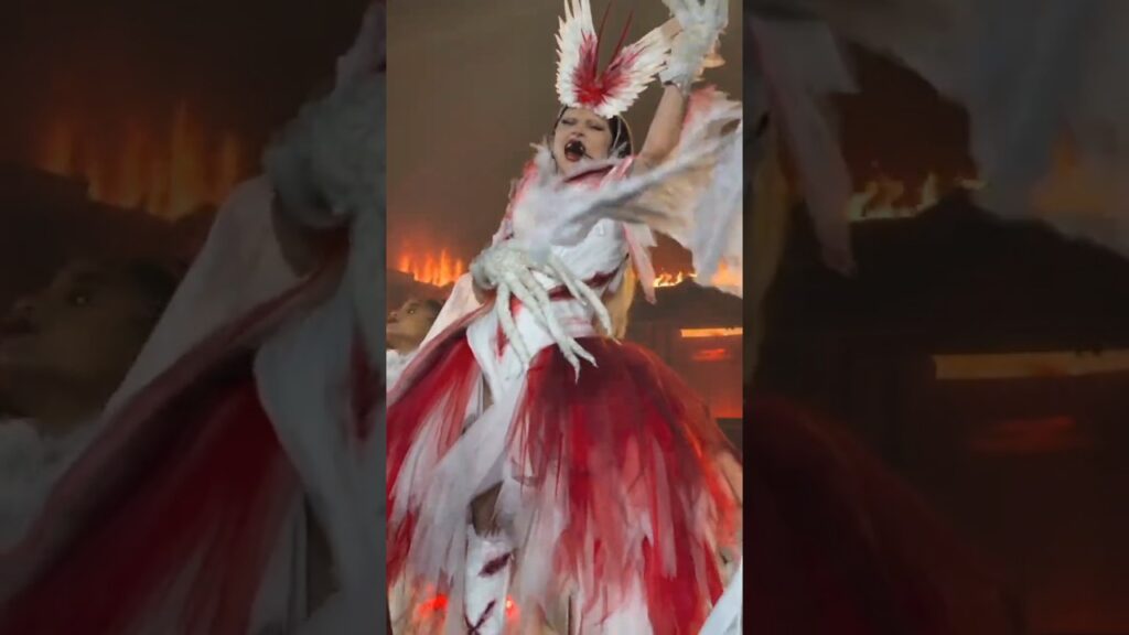 Lady Gaga has a new outfit and wig during Bad Romance in Melbourne - Mayhem Ball Tour
