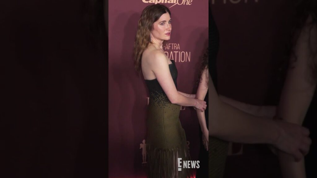 It is OUR dream come true to see Kathryn Hahn and Kate Berlant pose together