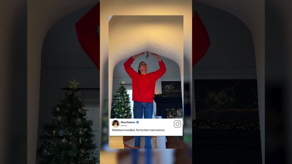 It's a Christmas party hop at Nina Dobrev's house. 🎄❤️(🎥: Instagram) #Holiday