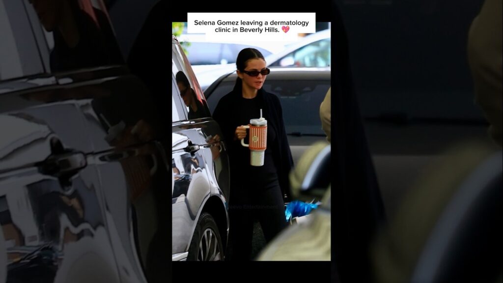 Selena Gomez was spotted at the Beverly Hill Clinic. 👀 #selenagomez #bennyblanco #fyp