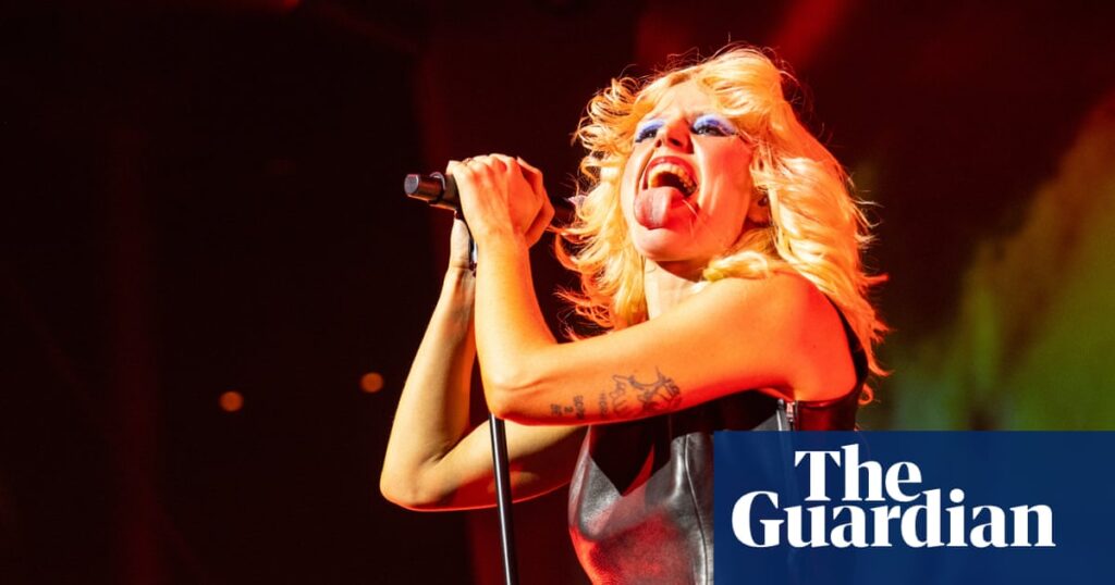 Amyl and the Sniffers singer sues US photographer over ‘exploitation of her image’ | Amyl and the Sniffers