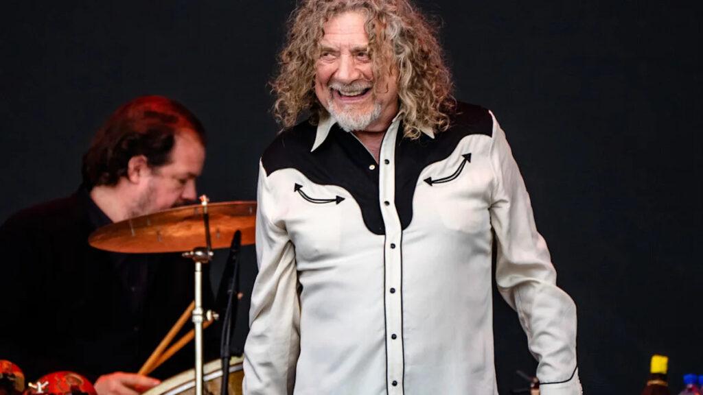 Rock Legend Stuns Fans With Unexpected Stop Just Hours Before Sold-Out Show Yahoo entertainment home
