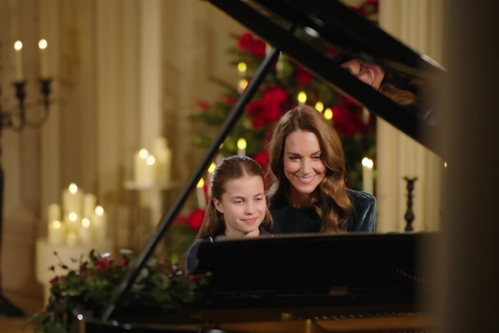 Kate and Charlotte perform together on the piano for royal carol concert - London Evening Standard