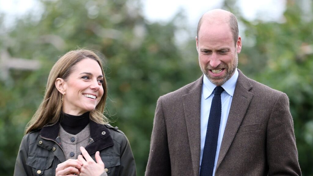 Prince William and Kate Middleton interrupt family break with 'beautiful' photos