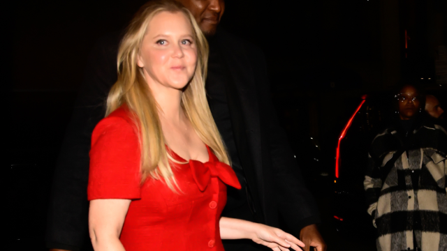 Amy Schumer Flaunts Weight Loss in Lace Valentino Minidress Yahoo entertainment home