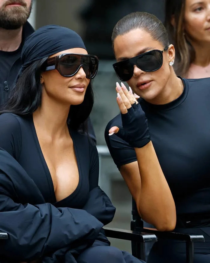 Kim and Khloé Kardashian