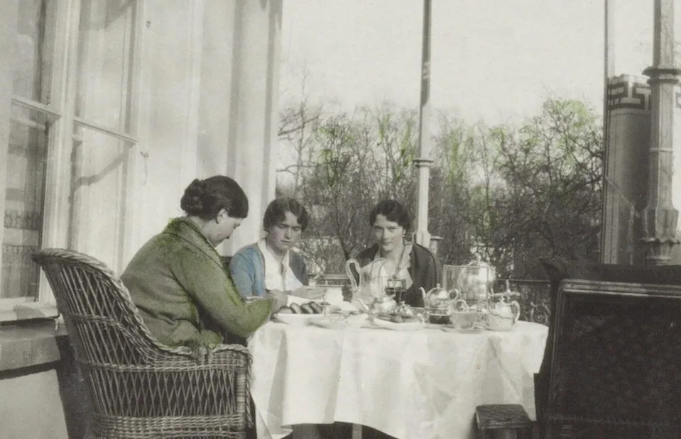<p>Romanov family/Wikimedia Commons [Public Domain]</p>