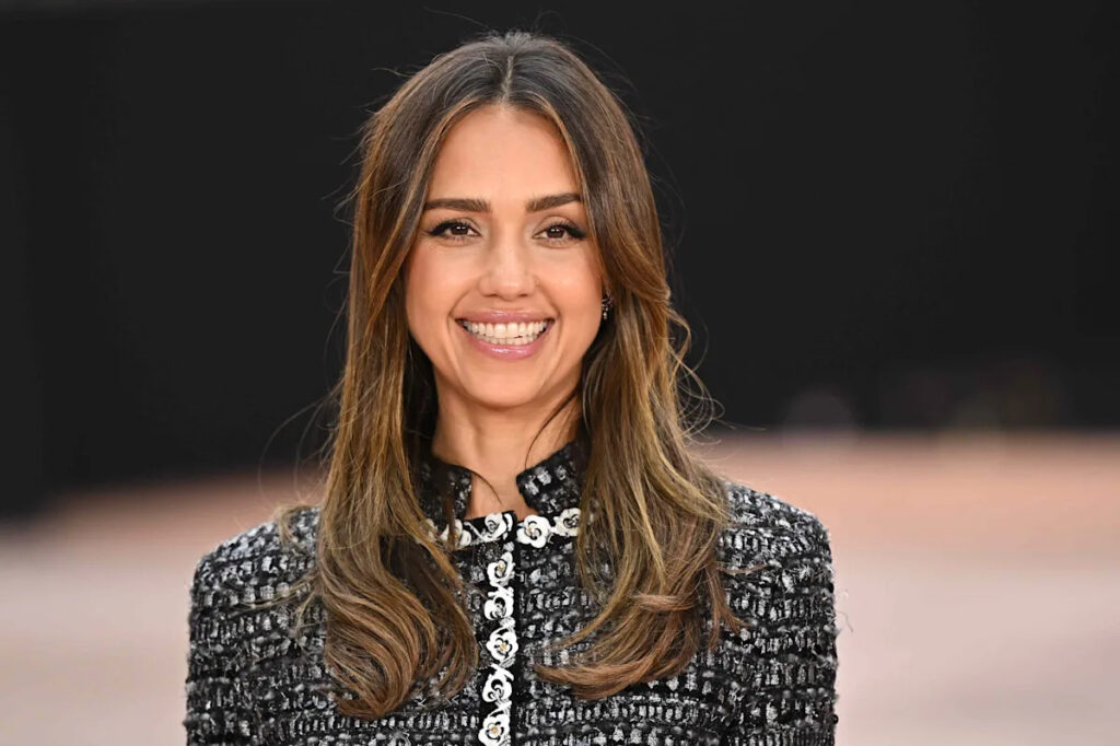 Jessica Alba and Her Kids Show Off Their Sweet Holiday Tradition in New Festive Photos