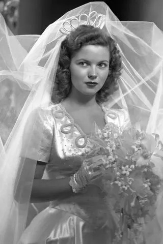 Screen Archives/Getty Shirley Temple on her first wedding day in 1945