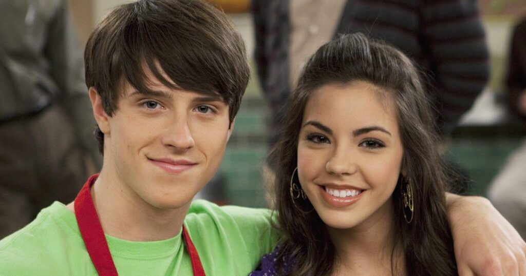 ‘Good Luck Charlie’ costars Shane Harper and Samantha Boscarino are married