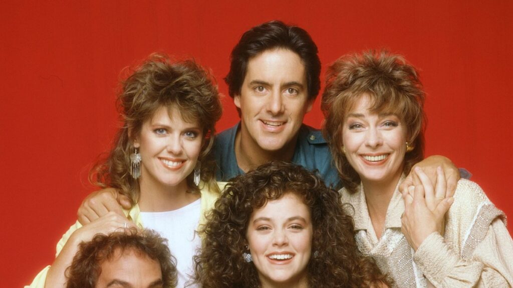 ’80s sitcom star enjoys casual LA outing '80s sitcom star enjoys casual LA outing