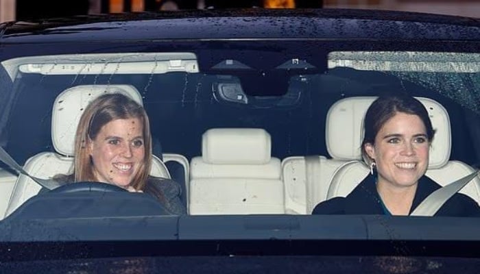 Princess Eugenie and Princess Beatrice arriving at Christmas lunch