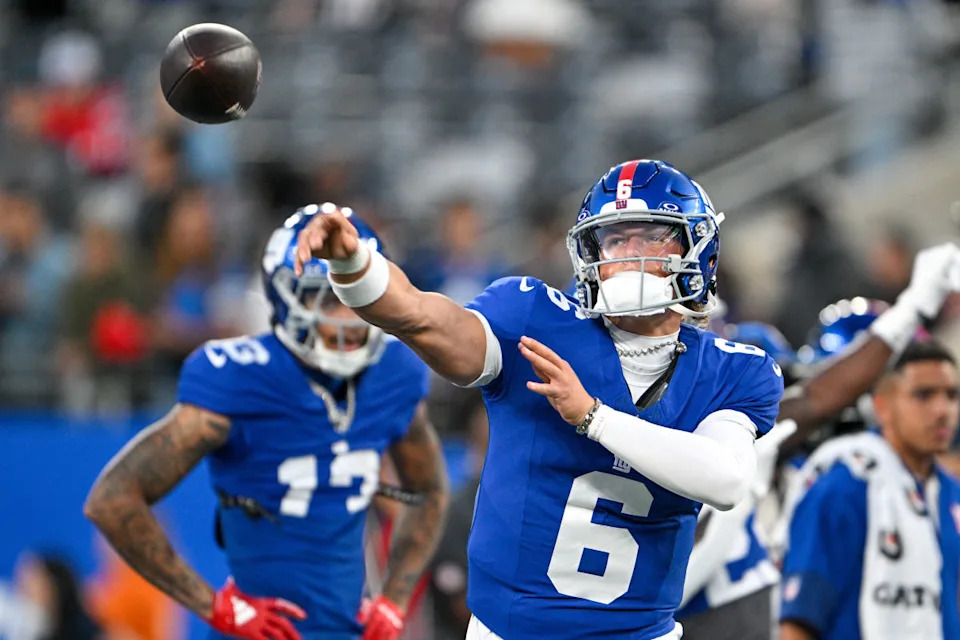 Aug 21, 2025; East Rutherford, New Jersey, USA; New York Giants quarterback Jaxson Dart (6) warms up before the game against the New England Patriots at MetLife Stadium.