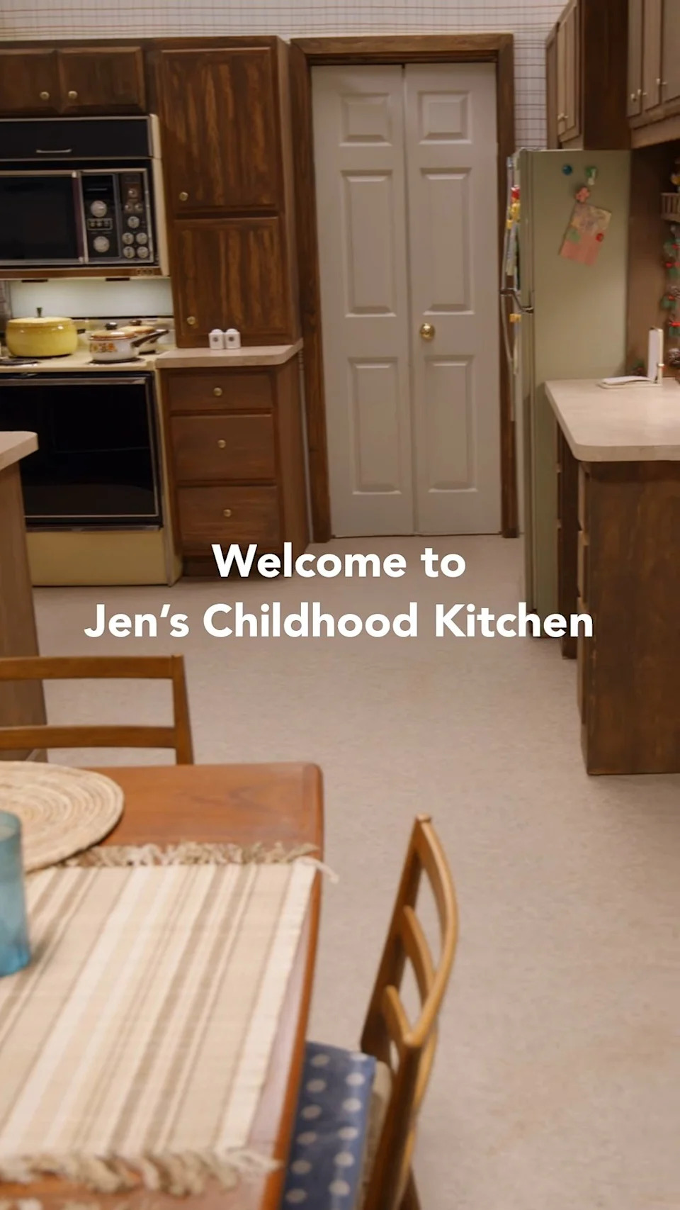 The "13 Going on 30" star then pointed at a nostalgic photo of her mom that was sitting on the counter, adding that it reminded her of the days that her mom would get her perm done while "sitting at the table." <span class="image-credit">(Instagram)</span>