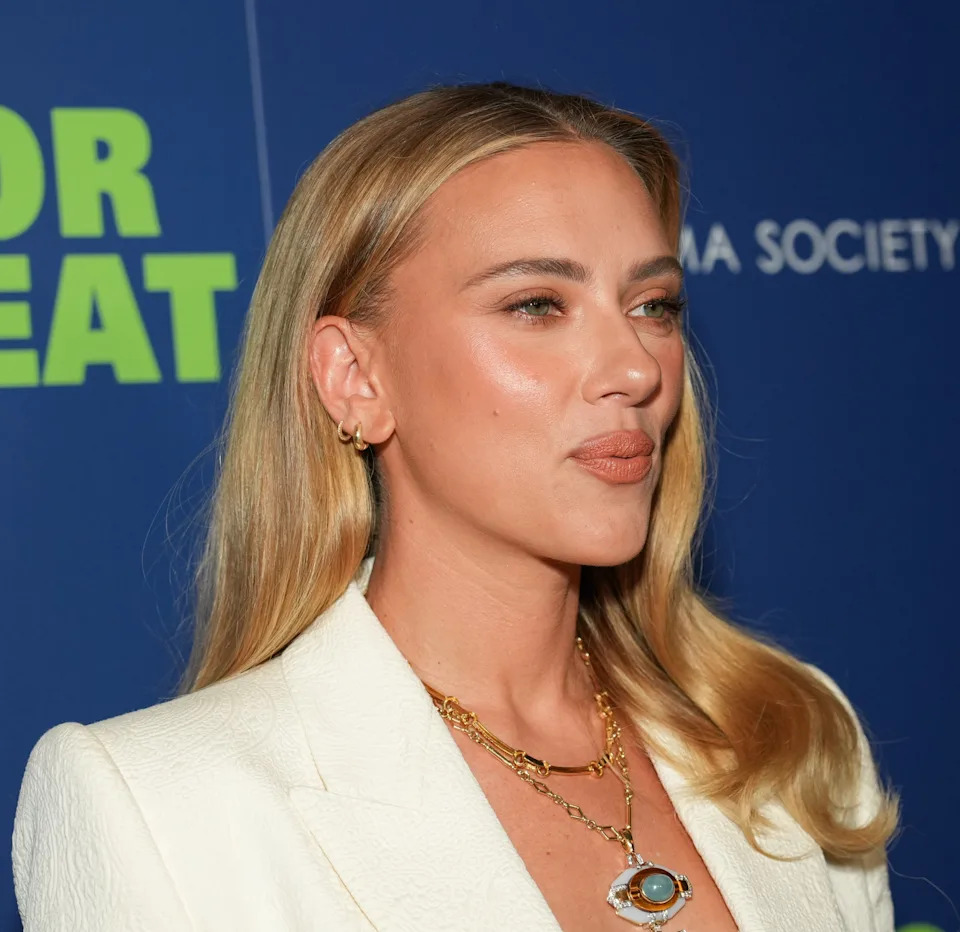 Scarlett at an event