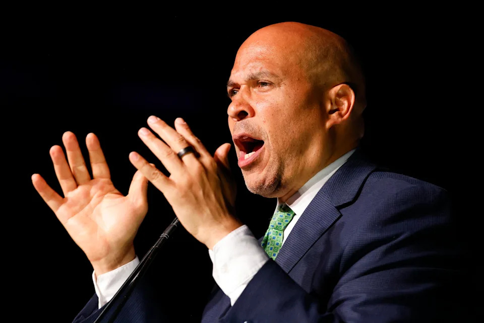 Booker became mayor of Newark in 2006 and served until 2013, after which he was elected to the U.S. Senate. / Carlin Stiehl / Carlin Stiehl / Los Angeles Times via Getty Images