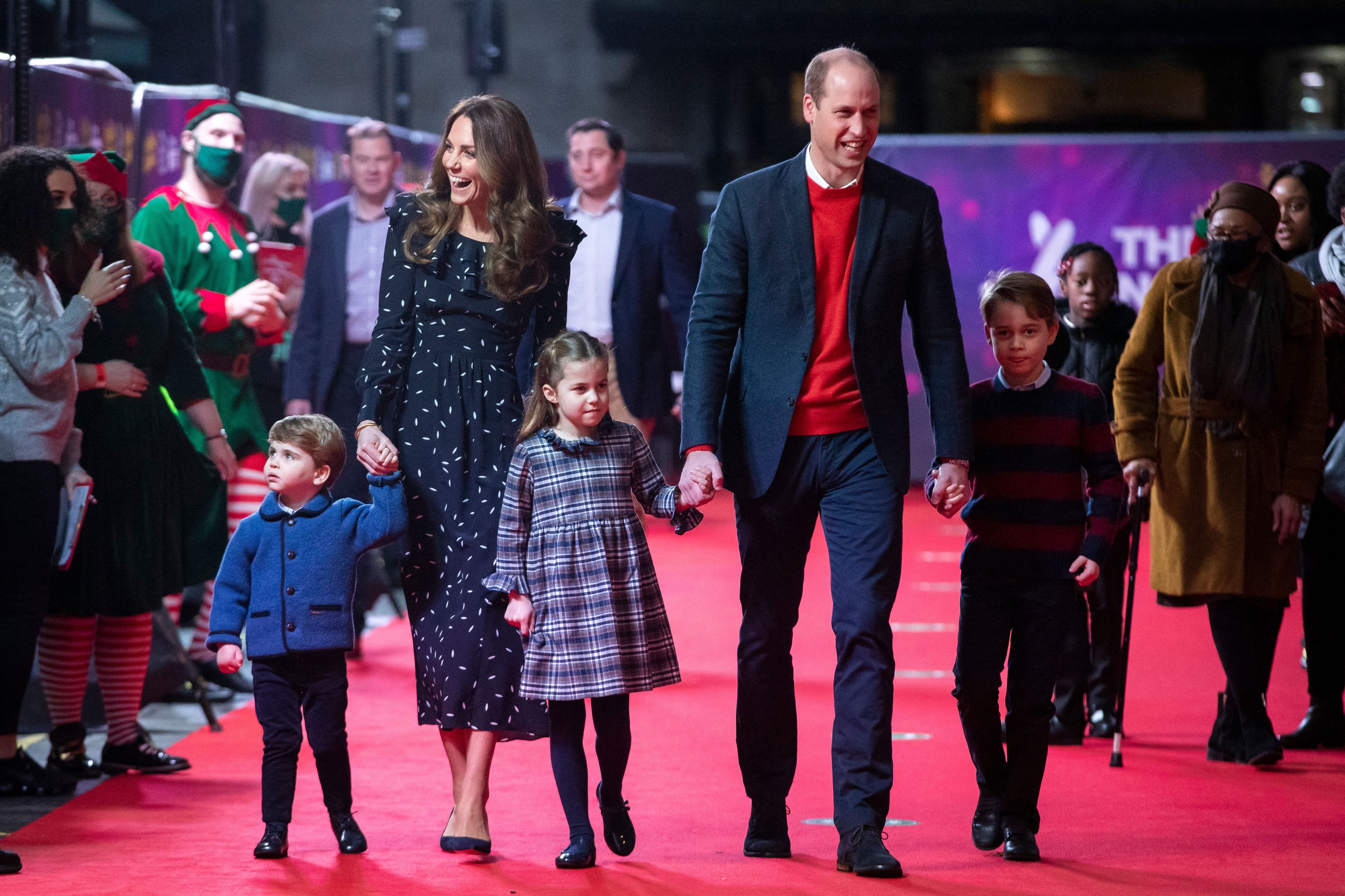 BRITAIN-ROYALS-CHRISTMAS-HEALTH-VIRUS