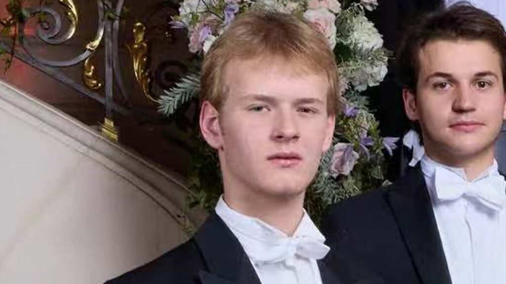 Duke of Kent's grandson Albert Windsor, 18, exudes confidence in official Le Bal des Débutantes portrait