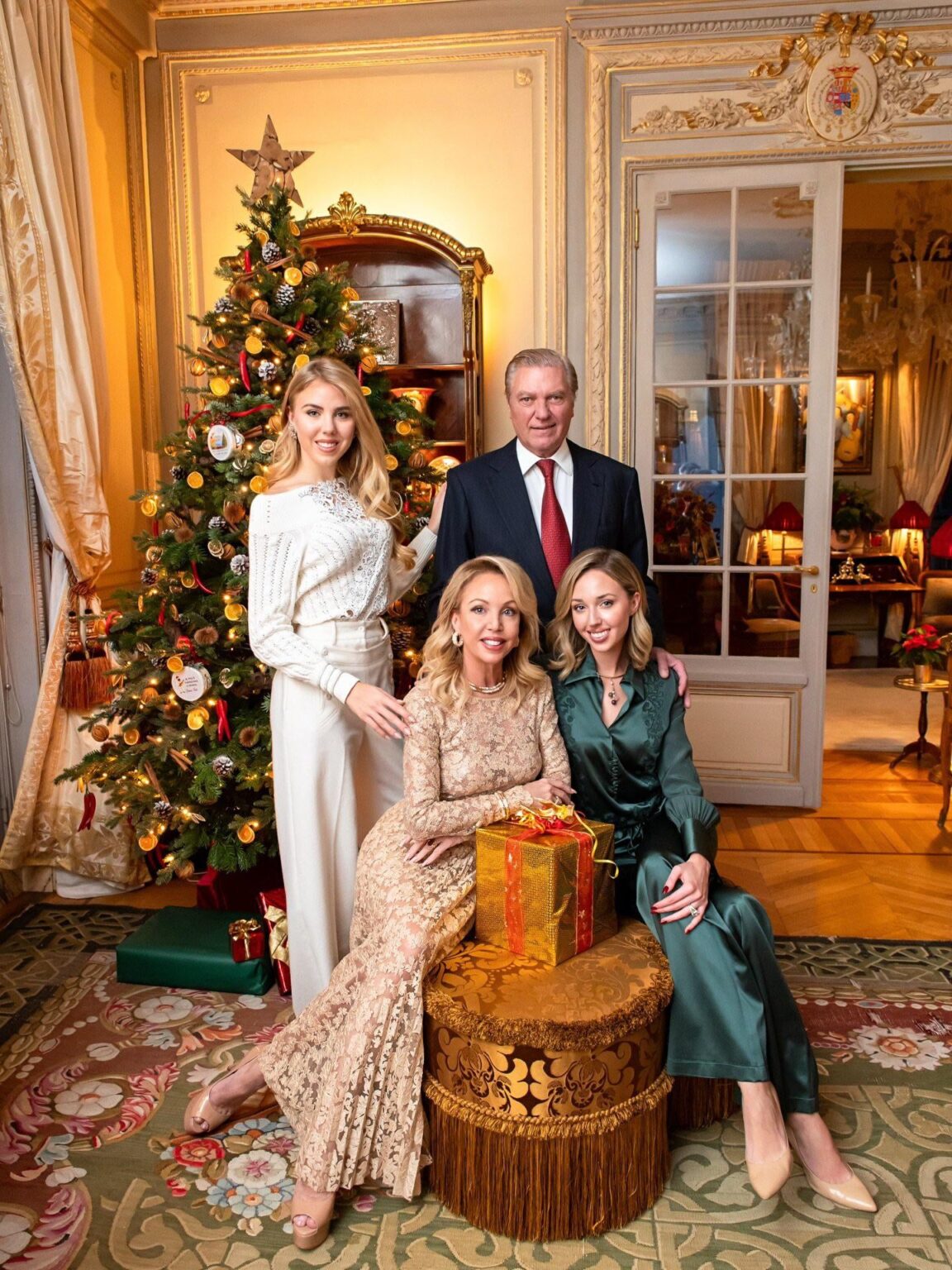 Prince Carlo of Bourbon-Two Sicilies, Duke of Castro and Princess Camilla, Duchess of Castro took a holiday photo with their daughters, Princesses Maria Carolina and Maria Chiara