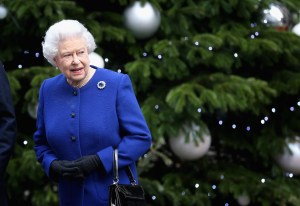 LONDON, ENGLAND - DECEMBER 18:  Queen Elizabeth II leaves Number 10 Downing Street after attending the Government's weekly Cabinet meetingon December 18, 2012 in London, England.  (Photo by Chris Jackson/Getty Images)