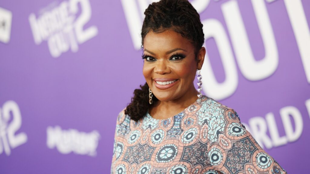 Yvette Nicole Brown Puts CNN Chevy Chase Doc on Blast Yvette Nicole Brown Puts CNN Chevy Chase Doc on Blast
