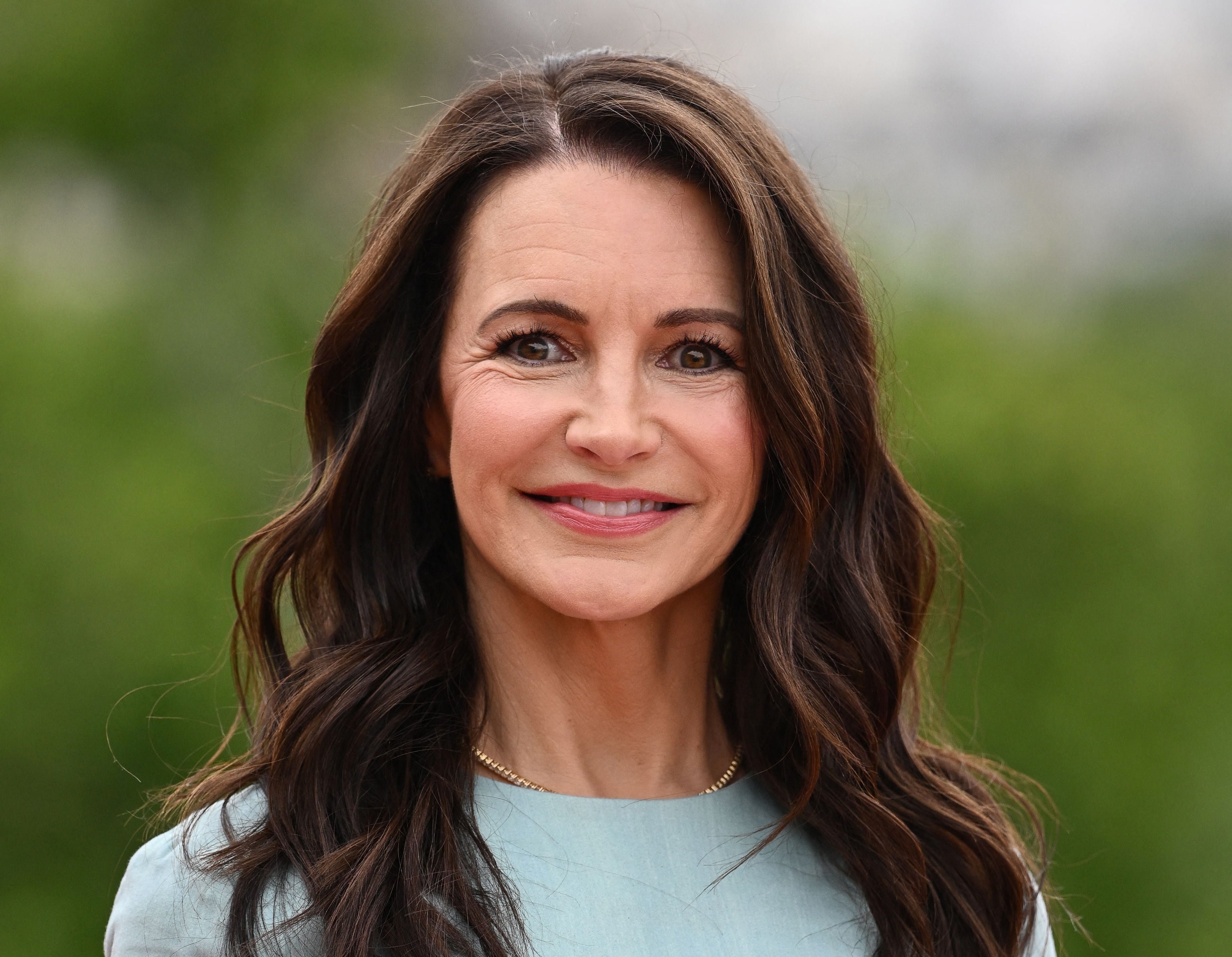 Kristin Davis said a costar’s breath was too minty for an intimate scene between them.