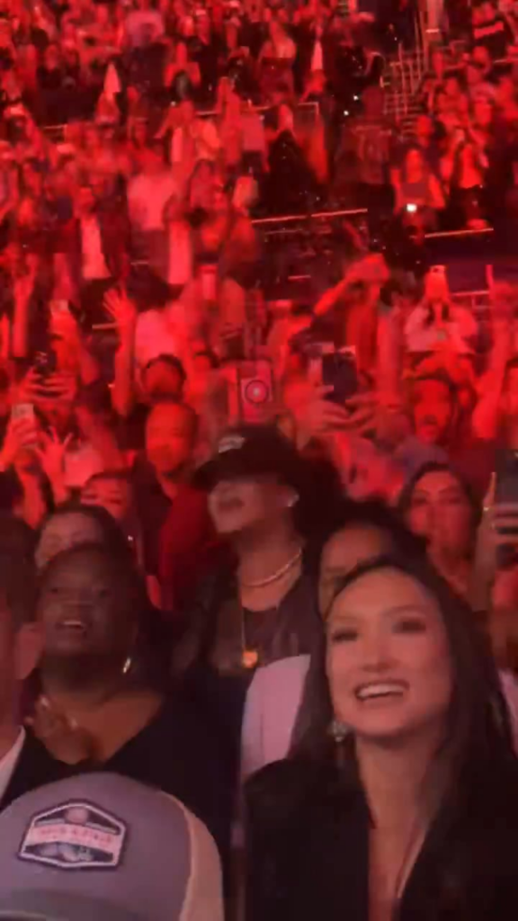Rihanna having a great time at Mariah Carey's Christmas show in Las Vegas