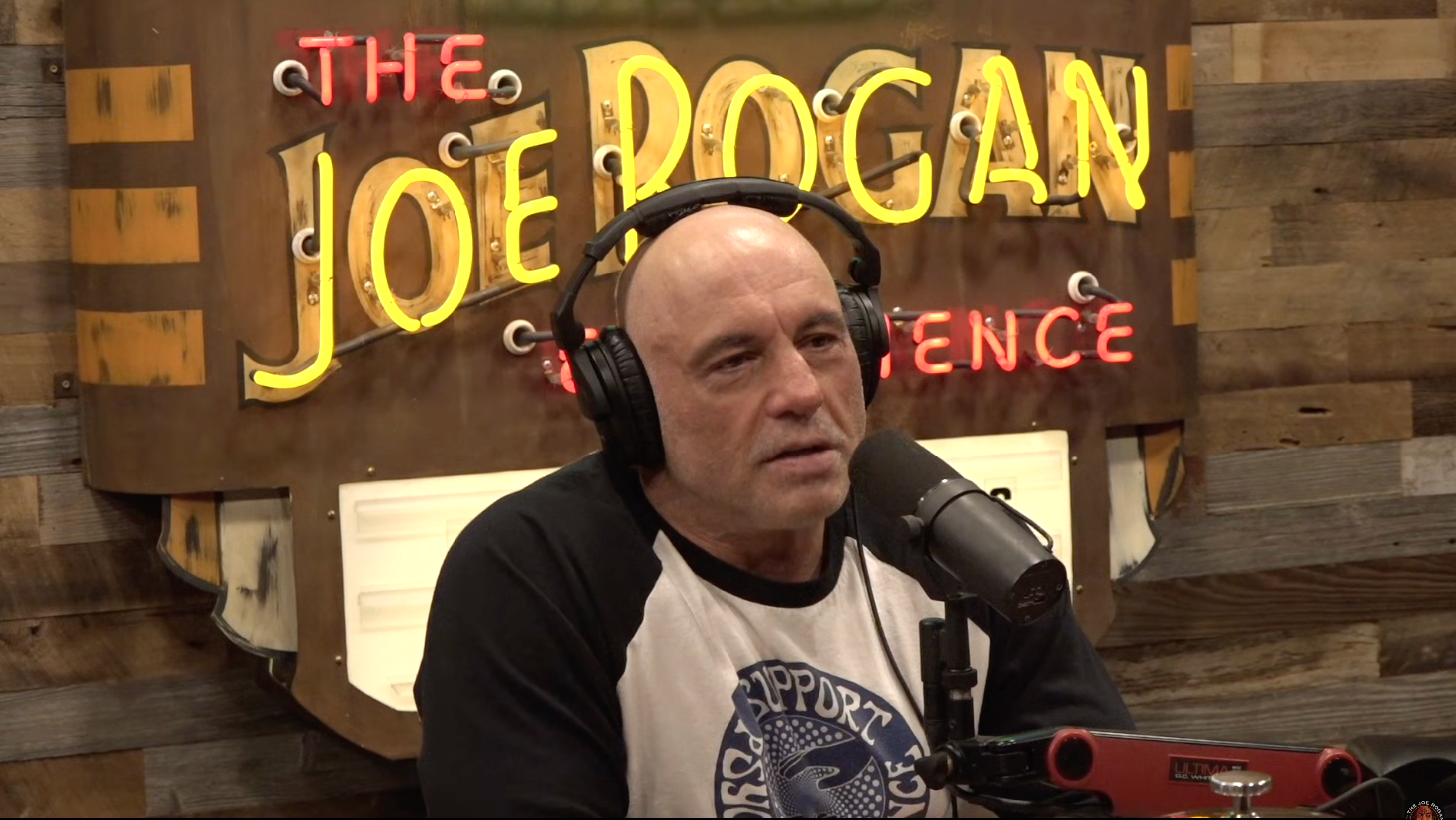 Podcaster Joe Rogan attracts a huge audience