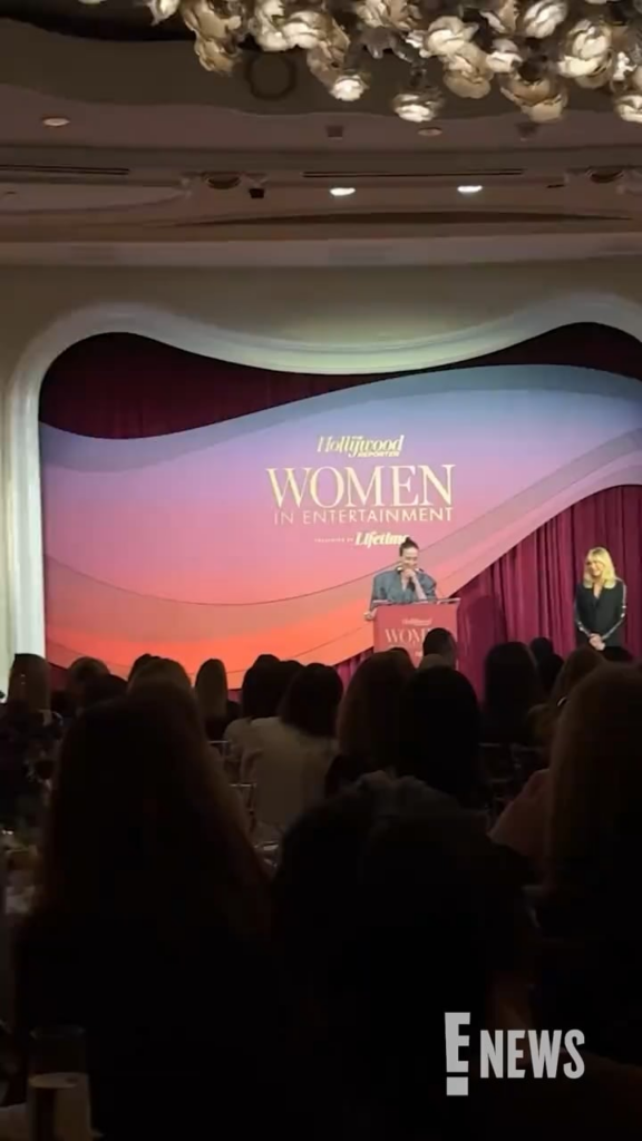 Sarah Paulson reads messages from Diane Keaton at the annual Women in Entertainment Gala. “Moron, what is your address?!” 💗🥹
