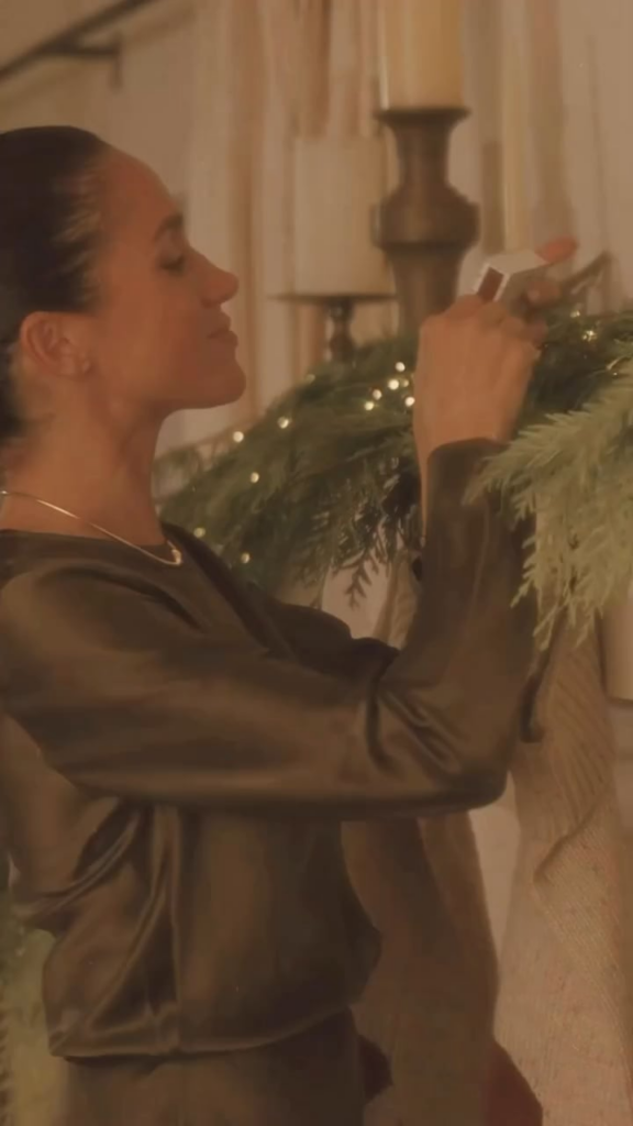 Meghan with a new video for As Ever about gift wrapping Meghan with a new video for As Ever about gift wrapping