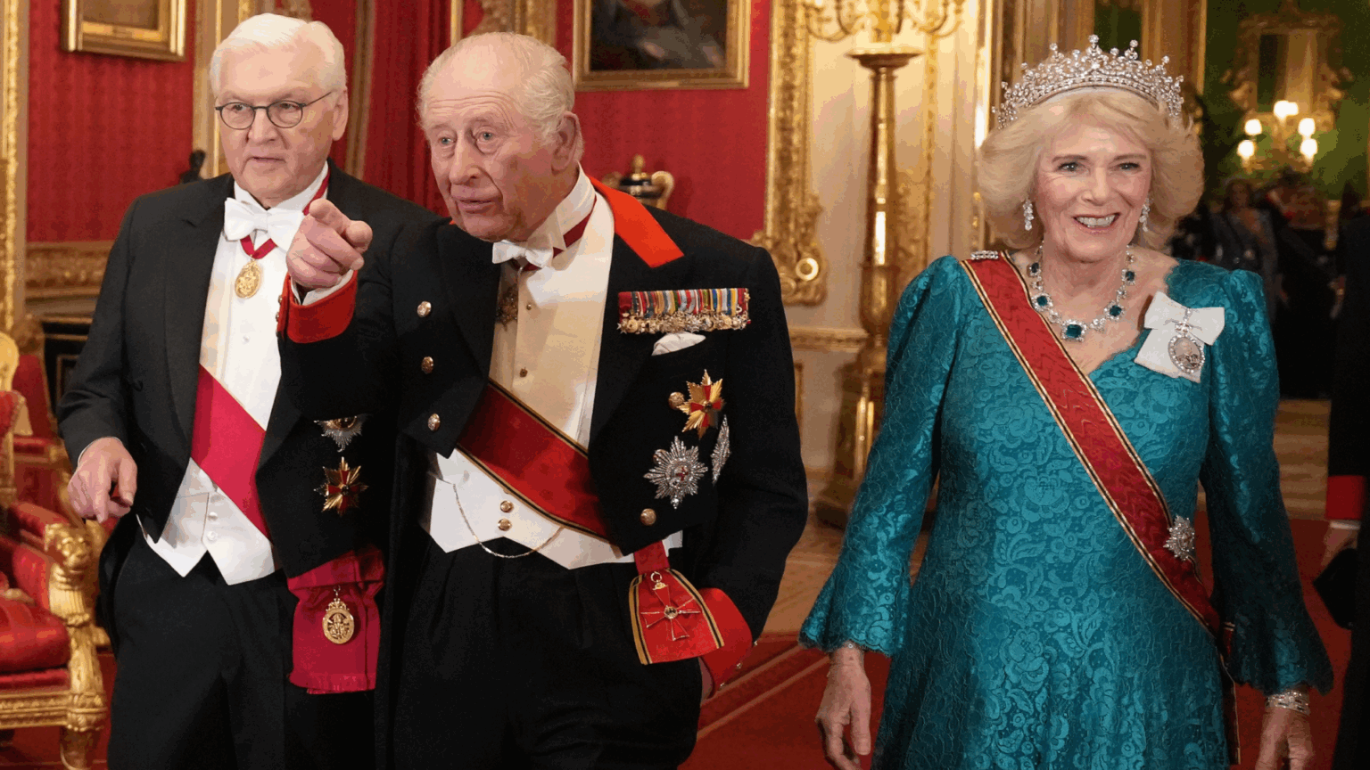 Queen Camilla Solves the Mystery of the Missing Tiara in a Show-Stopping Outfit at State Banquet Queen Camilla wearing the Girls of Great Britain and Ireland tiara and a teal gown