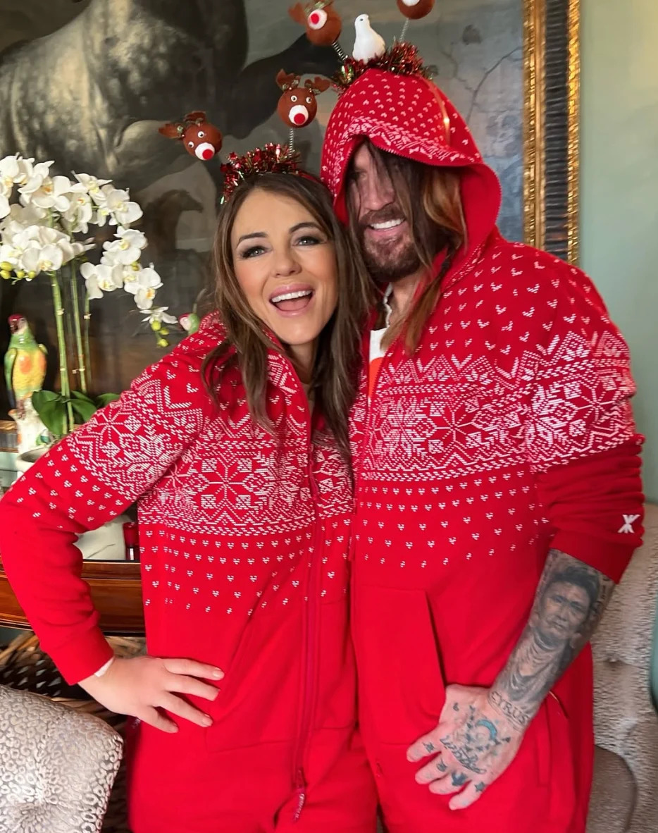  <span class="wp-caption-text">Instagram: Elizabeth Hurley</span>