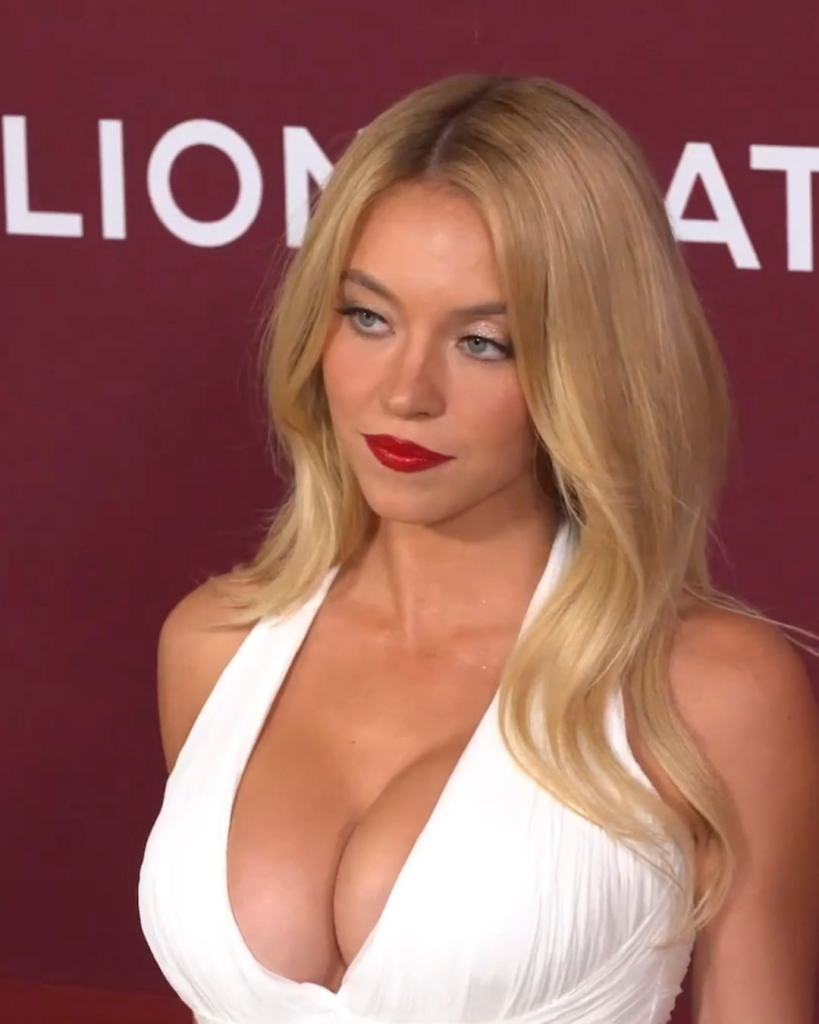 Sydney Sweeney at "The Housemaid" premiere | December 16, 2025